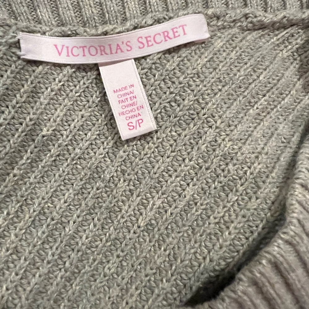 Victoria’s Secret Women's V-Neck Sweater - Tan - Picture 3 of 10